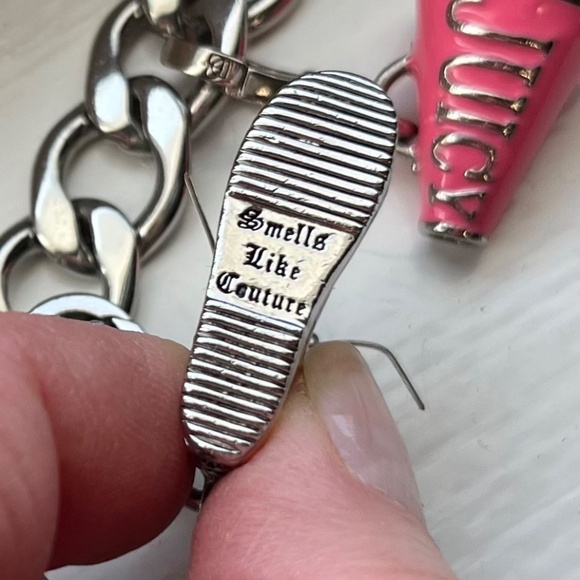 Juicy Couture Charm Bracelet/includes 3 Charms - Picture 11 of 12